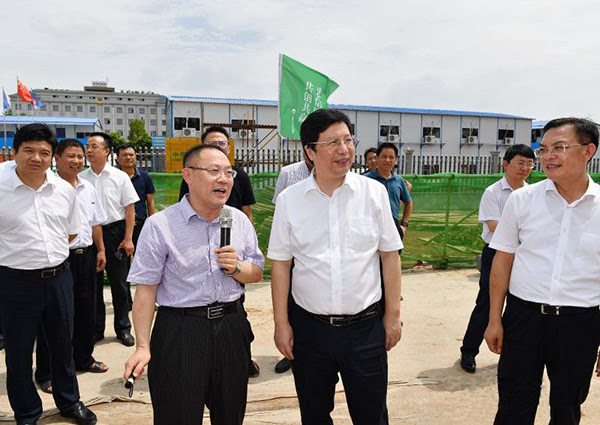 湖南省委常委、長(cháng)沙市委書(shū)記胡衡華一行蒞臨頂立科技星沙基地調研考察.jpg