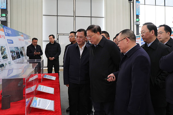 湖南省委常委、省委秘書(shū)長(cháng)張劍飛一行蒞臨頂立科技調研 (3).JPG